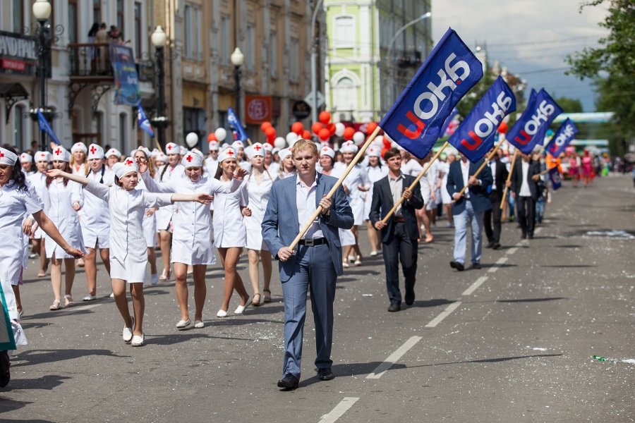 Колонна Областной больницы стала одной из лучших на праздничном шествии в День города